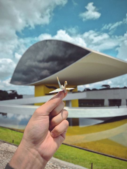 A picture of the Oscar Niemeyer Museum in Curitiba